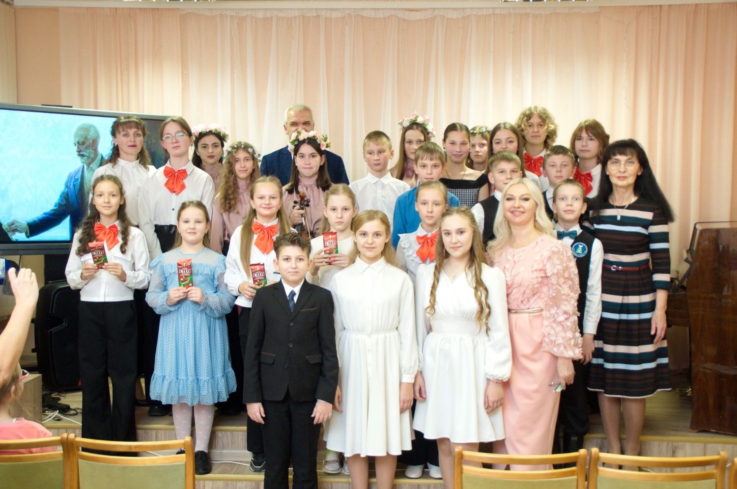 "Музыка, рожденная сердцем": Вечер Чайковского в Жировичской ДШИ